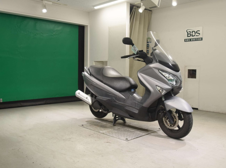 Мотоцикл Suzuki BURGMAN200 з пробігом 33739 km
