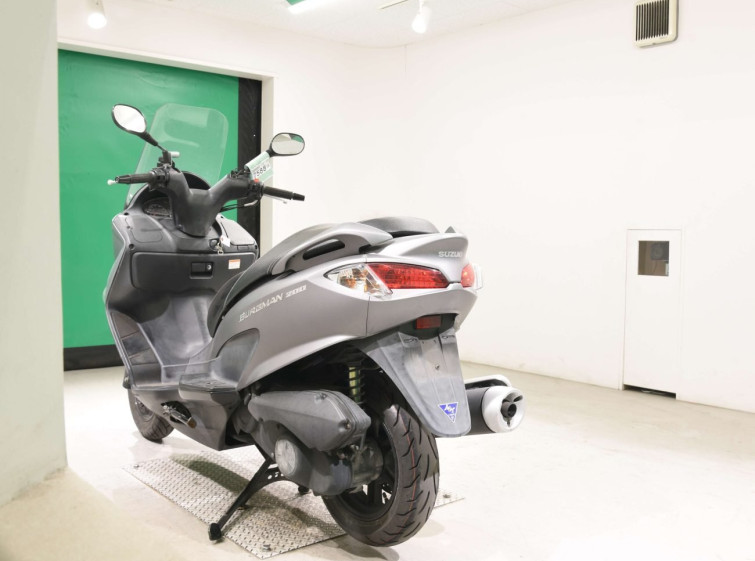 Мотоцикл Suzuki BURGMAN200 з пробігом 33739 km