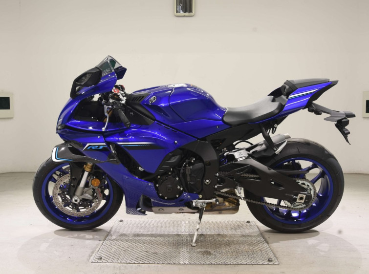 Мотоцикл Yamaha YZF-R1 с пробегом 1350 km