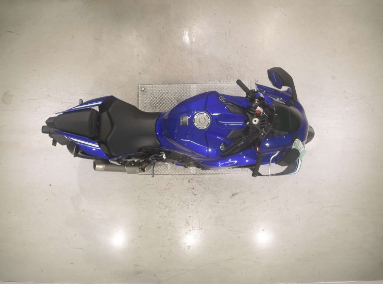 Мотоцикл Yamaha YZF-R1 с пробегом 1350 km