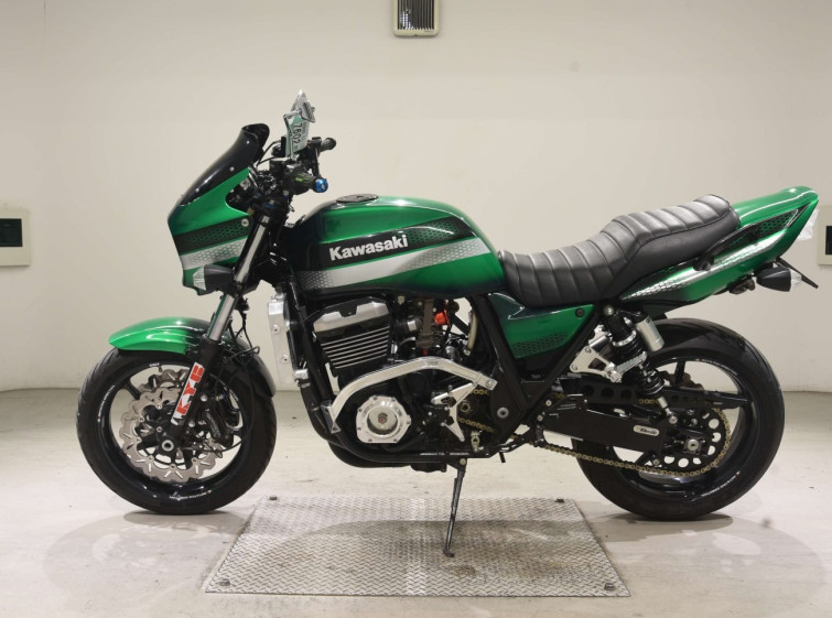 Мотоцикл Kawasaki ZRX1100 з пробігом 5424 km