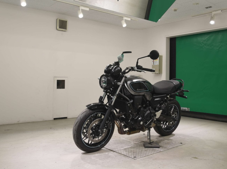 Мотоцикл Kawasaki Z650RS с пробегом 10403 km