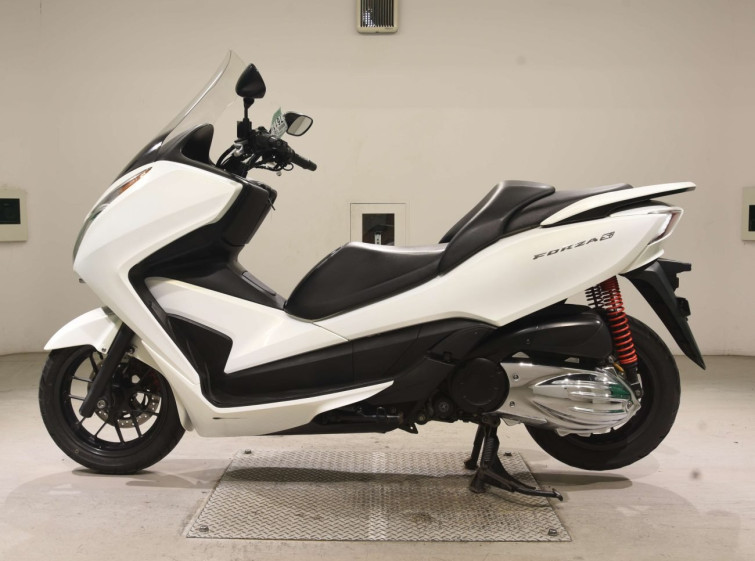 Мотоцикл Honda FORZA SI с пробегом 123091 km
