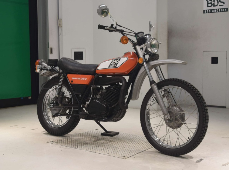 Мотоцикл Yamaha DT250 с пробегом 6963 km