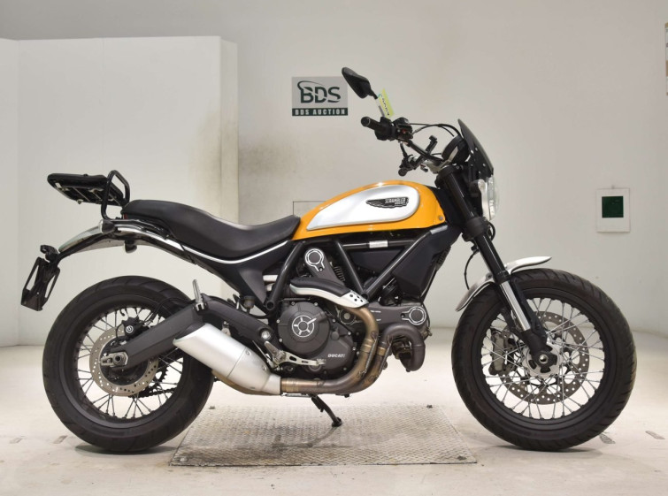 Мотоцикл Ducati SCRAMBLER 803 CLASSIC з пробігом 20273 km