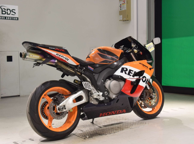 Мотоцикл Honda CBR1000RR з пробігом 39910 km