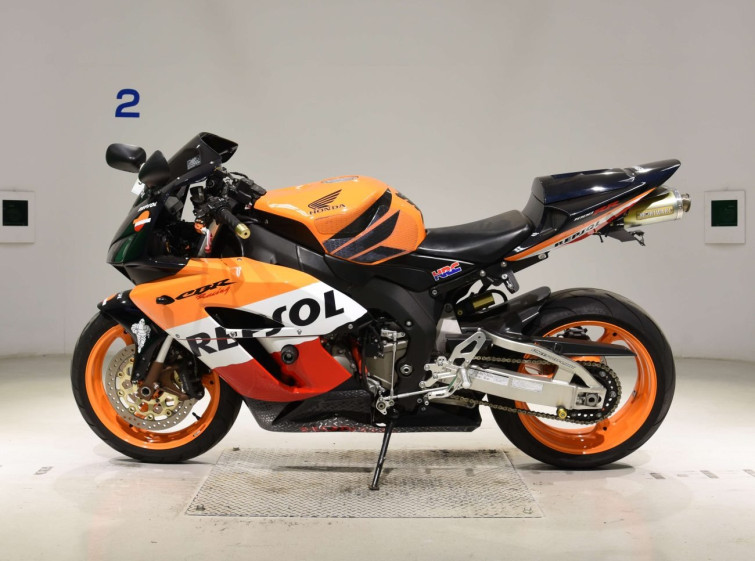 Мотоцикл Honda CBR1000RR з пробігом 39910 km