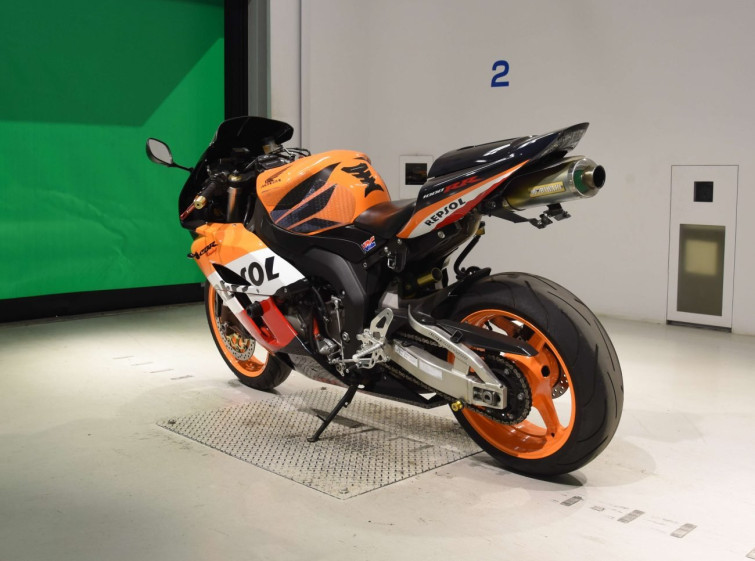 Мотоцикл Honda CBR1000RR з пробігом 39910 km