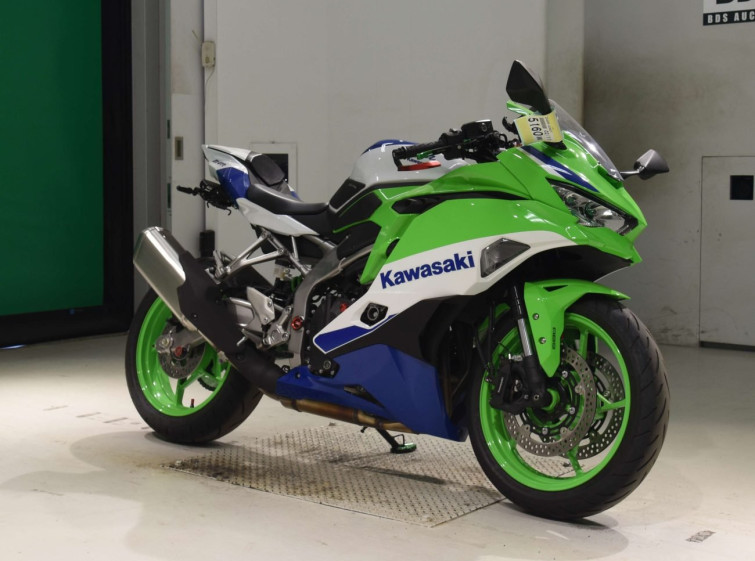Мотоцикл Kawasaki ZX-4RR з пробігом 2751 km