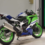 Мотоцикл Kawasaki ZX-4RR з пробігом 2751 km