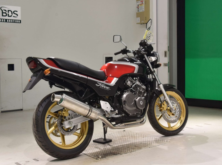 Мотоцикл Honda JADE CB250 з пробігом 3825 km