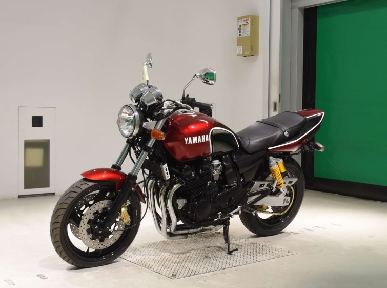 Мотоцикл Yamaha XJR400 с пробегом 5608 km