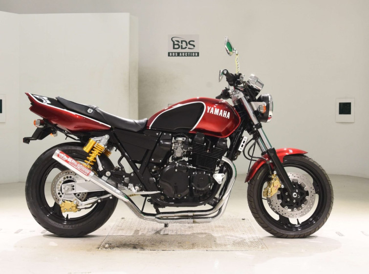 Мотоцикл Yamaha XJR400 с пробегом 5608 km