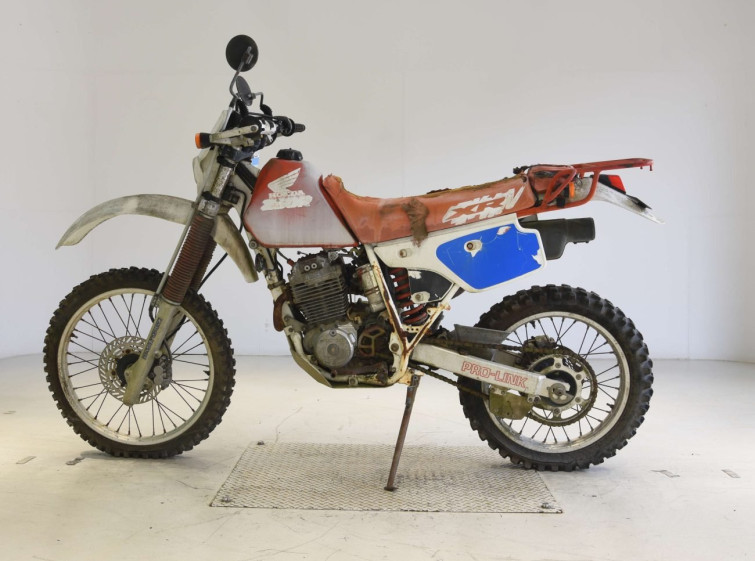 Мотоцикл Honda XR250 з пробігом 8109 km