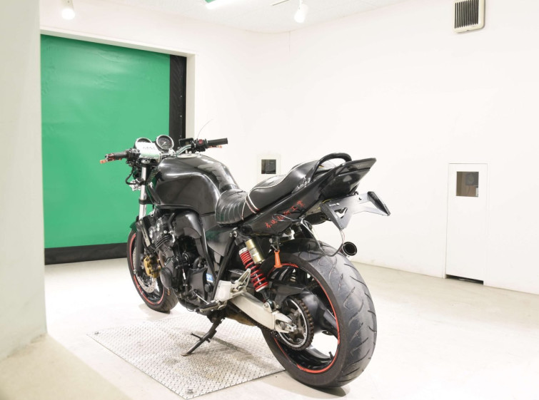 Мотоцикл Honda CB400SFV