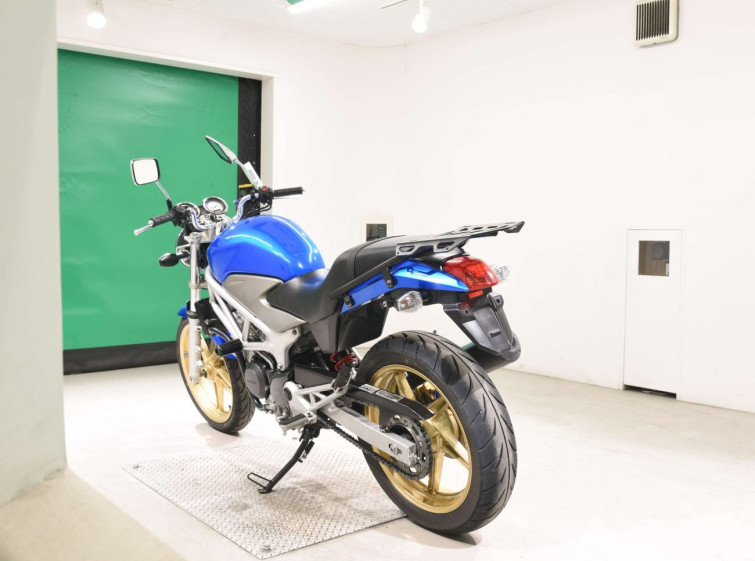 Мотоцикл Honda VTR250 с пробегом 25379 km