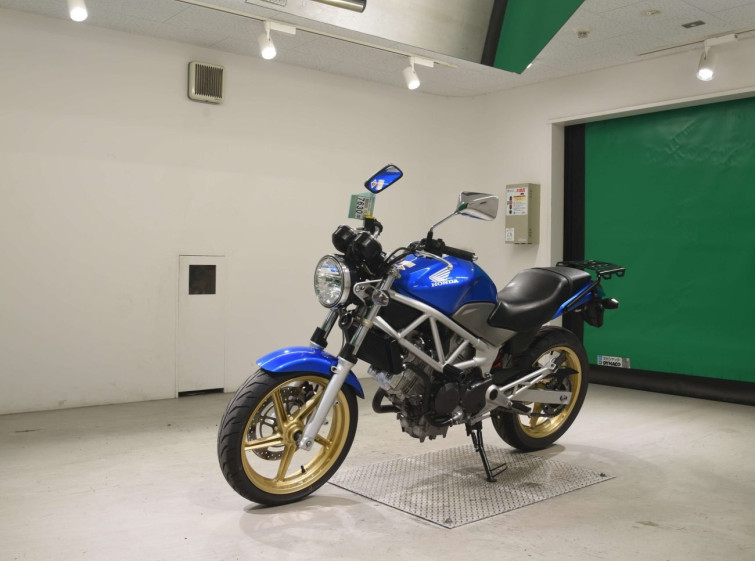 Мотоцикл Honda VTR250 с пробегом 25379 km