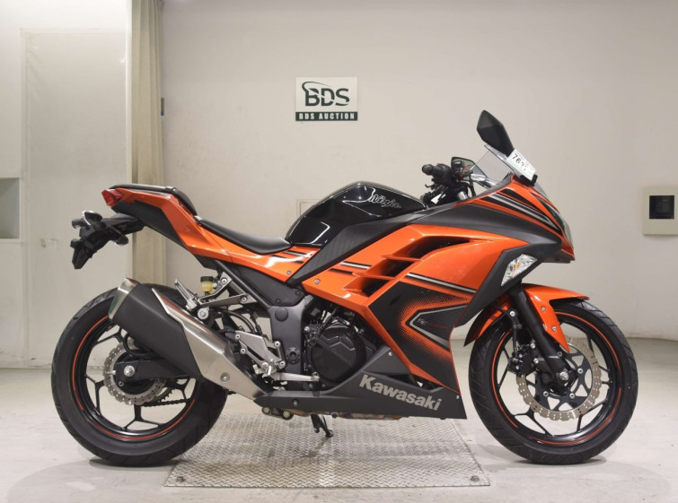 Мотоцикл Kawasaki NINJA250 с пробегом 4584 km