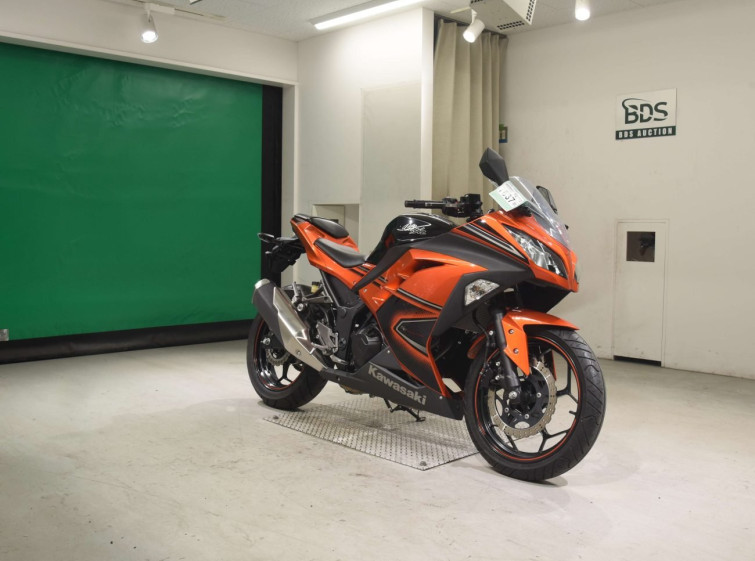 Мотоцикл Kawasaki NINJA250 с пробегом 4584 km