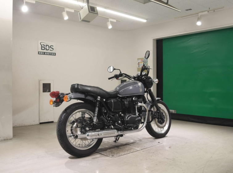 Мотоцикл Kawasaki W800-2 STREET з пробігом 1252 km