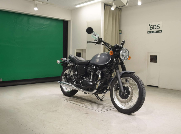 Мотоцикл Kawasaki W800-2 STREET з пробігом 1252 km