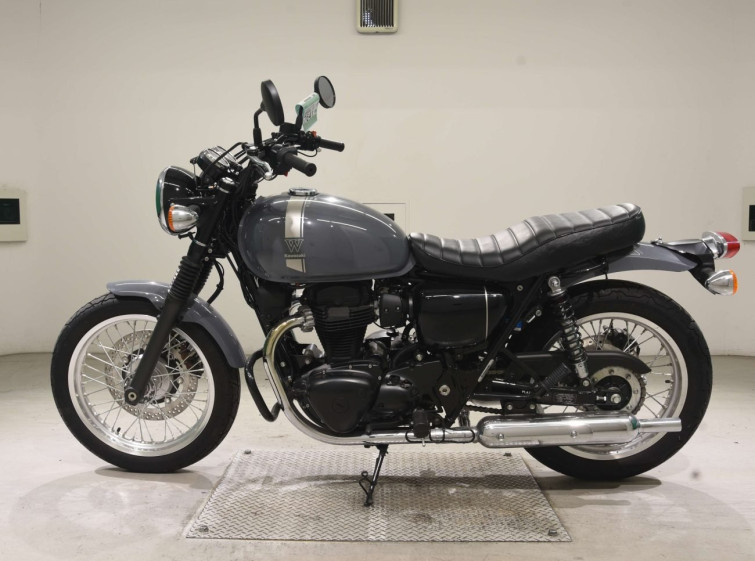 Мотоцикл Kawasaki W800-2 STREET з пробігом 1252 km