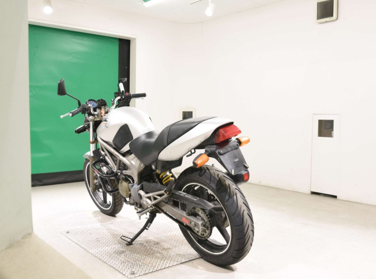 Мотоцикл Honda VTR250 з пробігом 81995 km