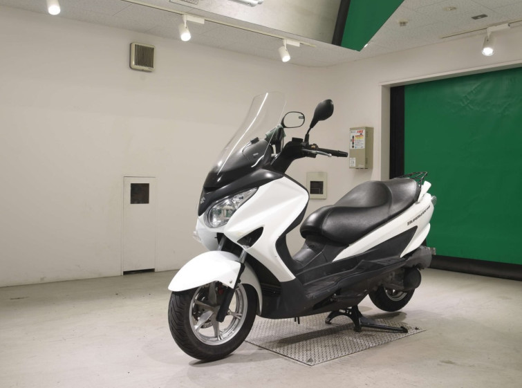 Мотоцикл Suzuki BURGMAN200 з пробігом 39522 km