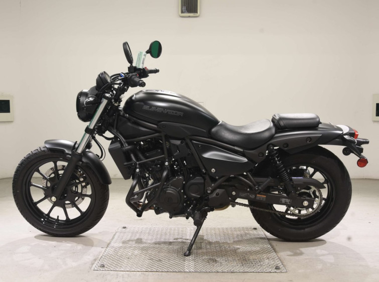 Мотоцикл Kawasaki ELIMINATOR400-3 з пробігом 1888 km