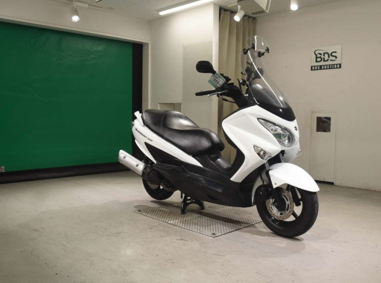 Мотоцикл Suzuki BURGMAN200 з пробігом 21121 km