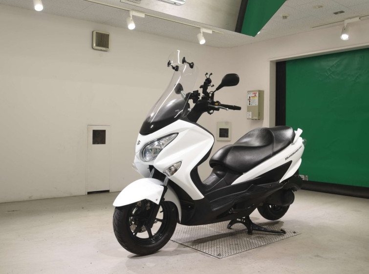 Мотоцикл Suzuki BURGMAN200 з пробігом 21121 km
