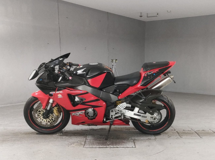 Мотоцикл Honda CBR954RR з пробігом 62506 km
