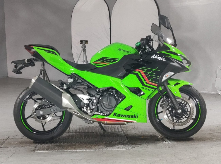 Мотоцикл Kawasaki NINJA400 с пробегом 4546 km