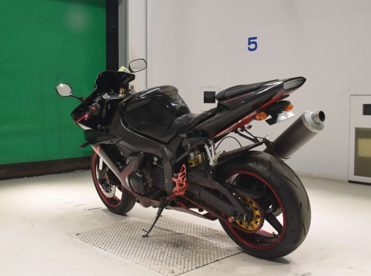 Мотоцикл Yamaha YZF-R1 з пробігом 28760 km