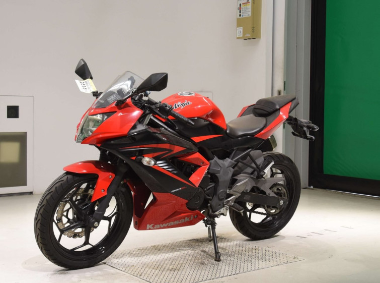 Мотоцикл Kawasaki NINJA250 с пробегом 14930 km