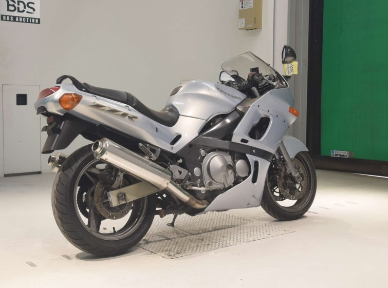 Мотоцикл Kawasaki ZZ-R400 з пробігом 40162 km