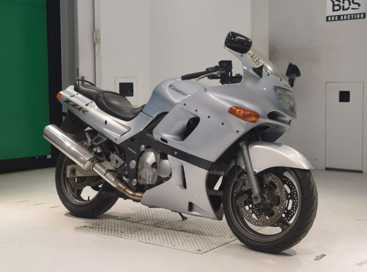 Мотоцикл Kawasaki ZZ-R400 з пробігом 40162 km