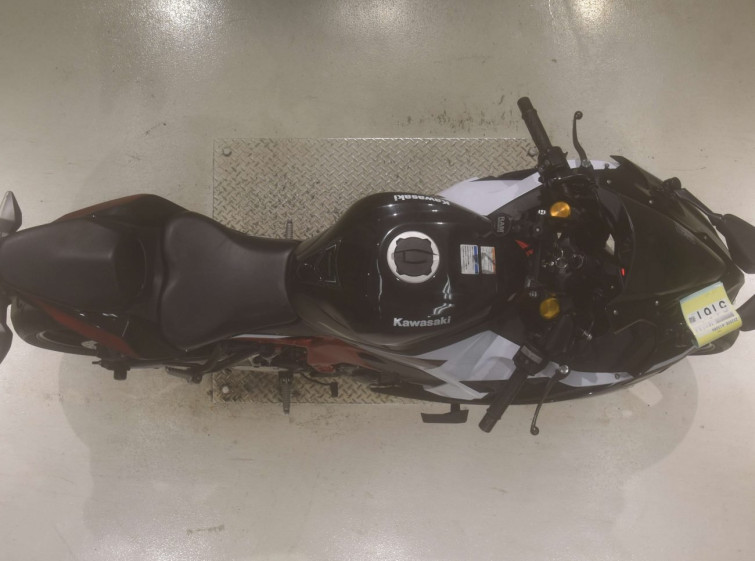 Мотоцикл Kawasaki NINJA ZX-25R KRT с пробегом 9367 km