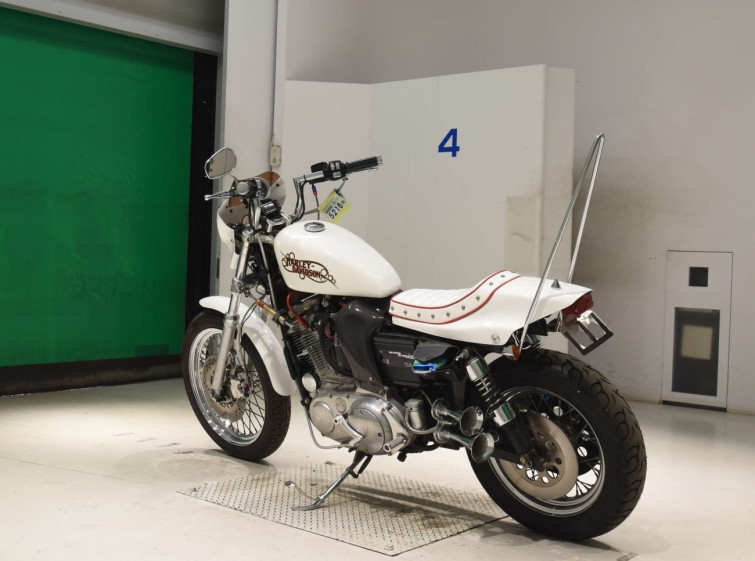 Мотоцикл HD SPORTSTER XLH883 з пробігом 10277 km