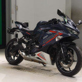 Мотоцикл Kawasaki NINJA ZX-25R KRT с пробегом 1135 km