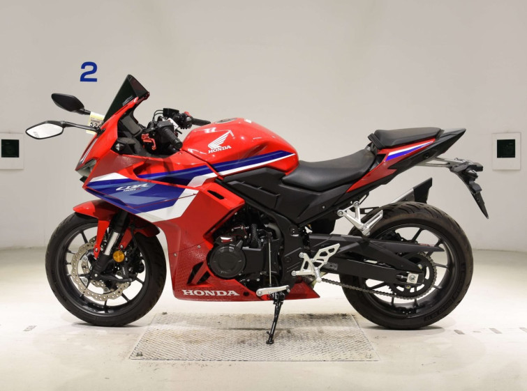 Мотоцикл Honda CBR400R-3 с пробегом 4641 km