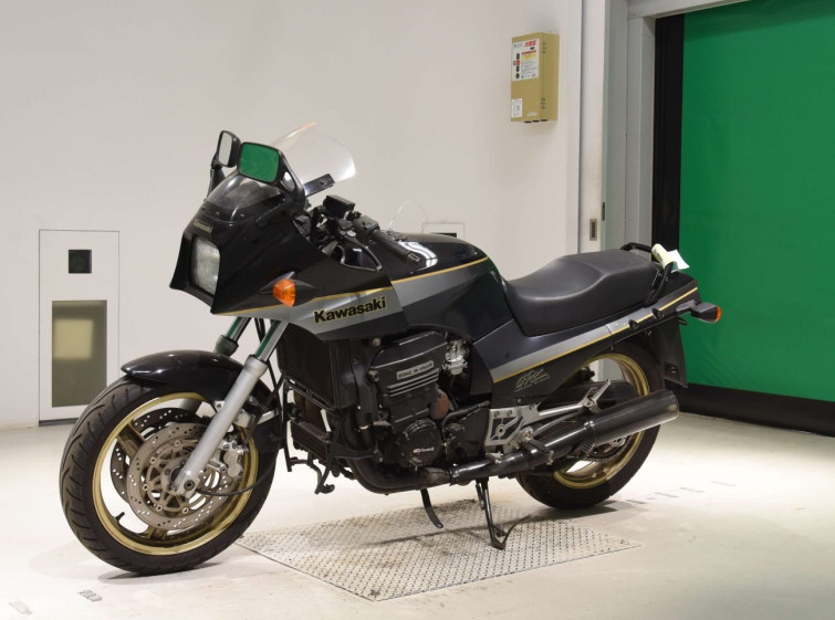 Мотоцикл Kawasaki GPZ900R с пробегом 23732 km