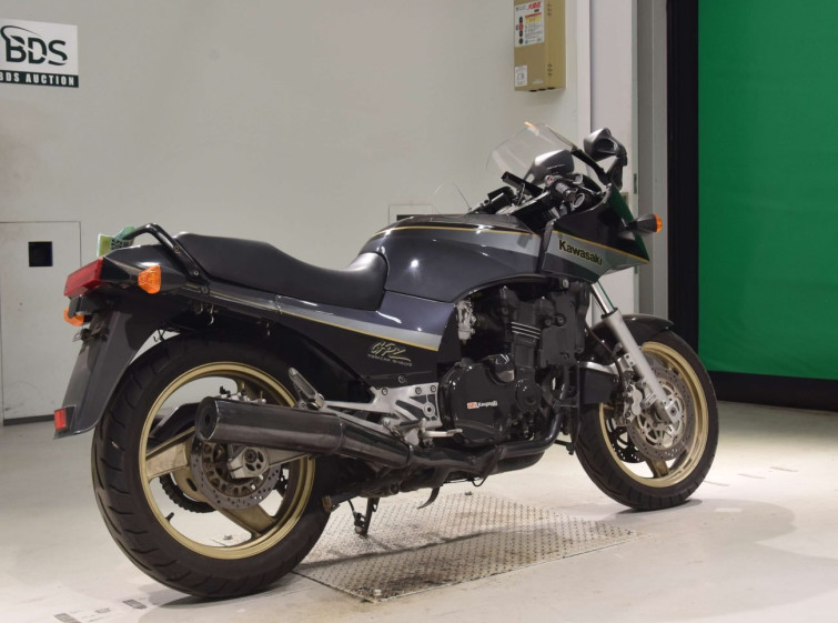 Мотоцикл Kawasaki GPZ900R с пробегом 23732 km