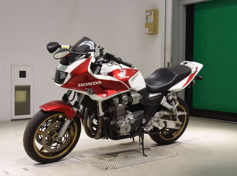 Мотоцикл Honda CB1300SF ST з пробігом 32312 km