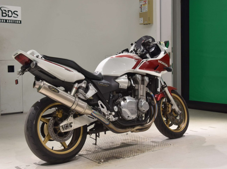 Мотоцикл Honda CB1300SF ST з пробігом 32312 km