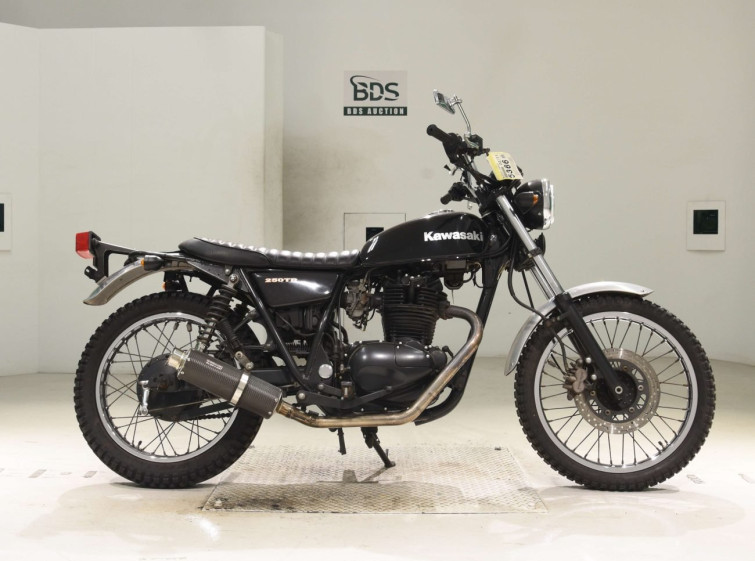 Мотоцикл Kawasaki 250TR с пробегом 10499 km