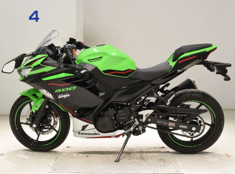 Мотоцикл Kawasaki NINJA400 з пробігом 4392 km