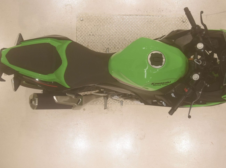 Мотоцикл Kawasaki NINJA400 з пробігом 4392 km