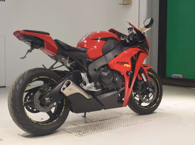 Мотоцикл Honda CBR1000RR з пробігом 26234 km