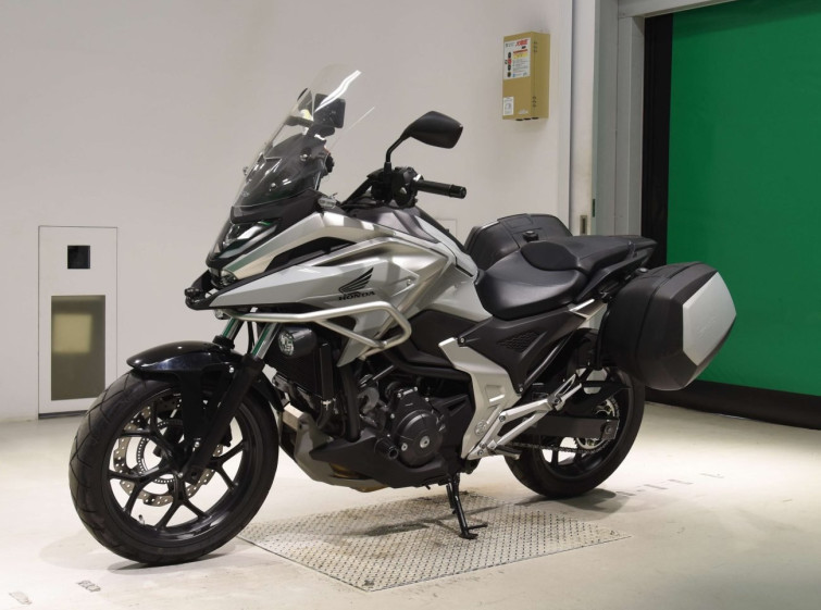 Мотоцикл Honda NC750XD з пробігом 8798 km